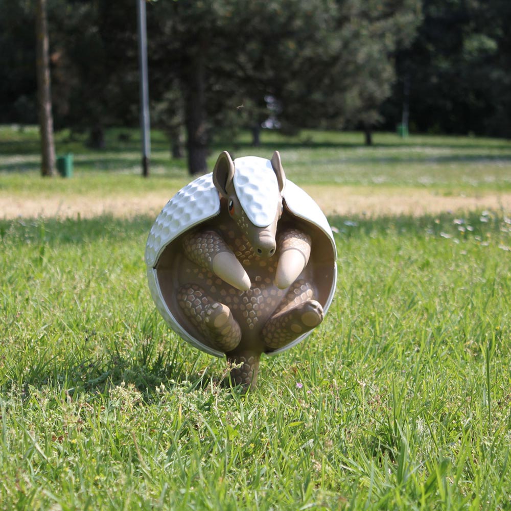 Armadillo da Golf by Pao 2011